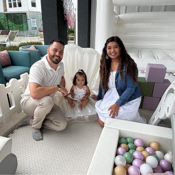 📣LIKE TO GET NOTIFIED📣 $5-$8 Starts Live Show Flyer - Picture 5 of 5